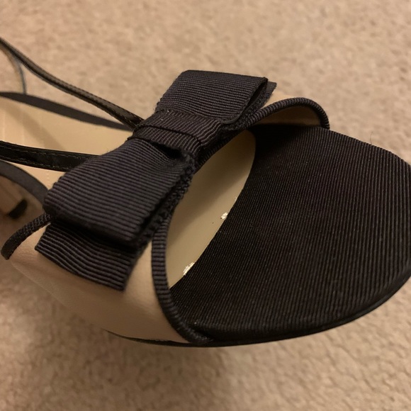 Enzo Angiolini nude leather strappy ladies shoe, size 9 - Picture 4 of 8